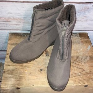 12WW Toe Warmers zip up ladies snow/rain boot